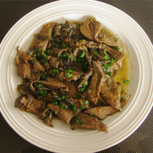 Liver with onions and orange liqueur